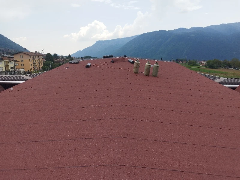 Guaina con finitura ardesiata rossa